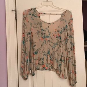 Billabong flowery top